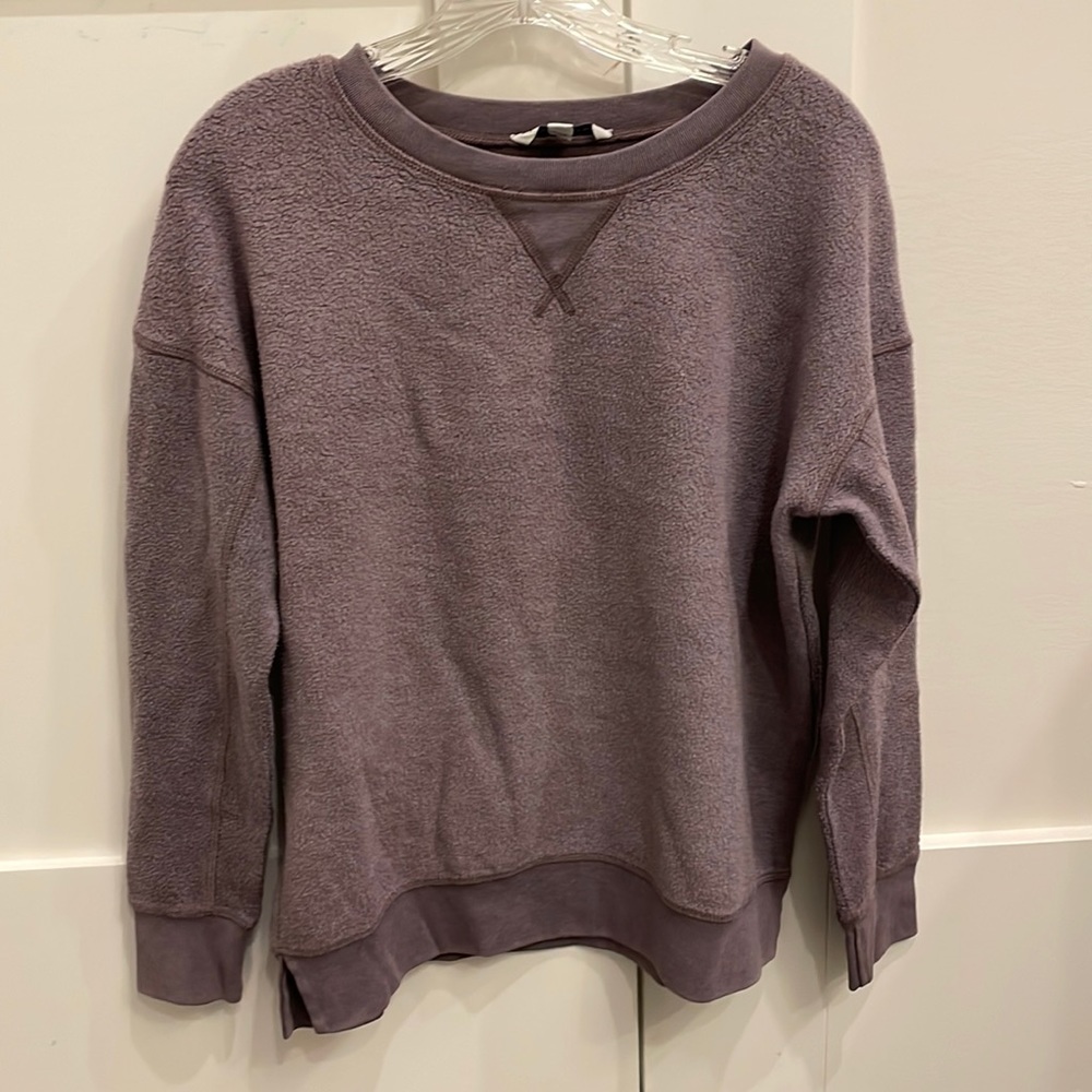 American Eagle Crew Neck